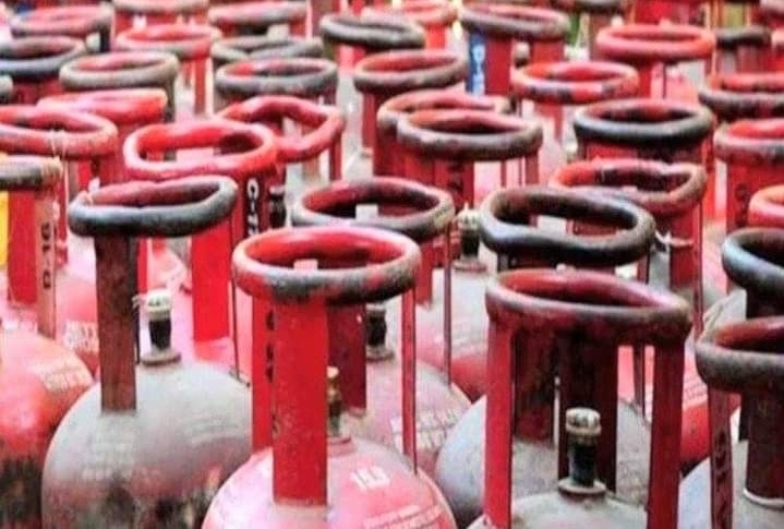 हिमाचल में केंद्र की उज्ज्वला बंद,प्रदेश की गृहिणी योजना रहेगी जारी..