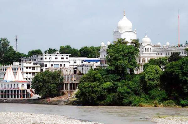 वर्षों की परंपरा आज भी कायम, गुरुद्वारा पावँटा साहिब में पूर्णिमा पर सजा कवि दरबार
