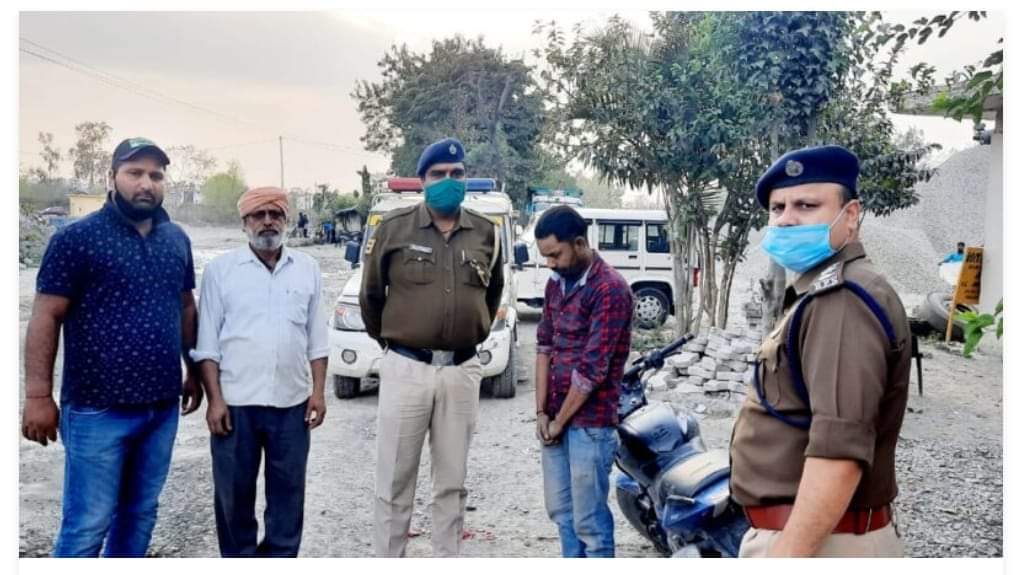 नशीले कैप्सूल के साथ यूवक गिरफ्तार