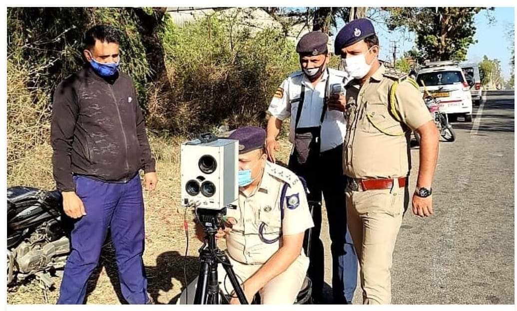 342 चालान कर एक लाख 10 हजार रूपये से अधिक किया जुर्माना, पांवटा साहिब..