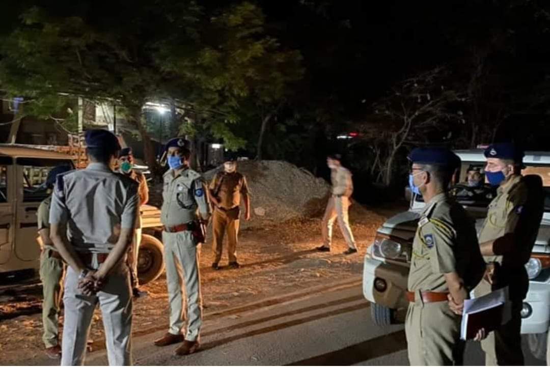 ड्यूटी में कोताही बरतने पर एक ASI सहित नौ पुलिस जवान सस्पेंड