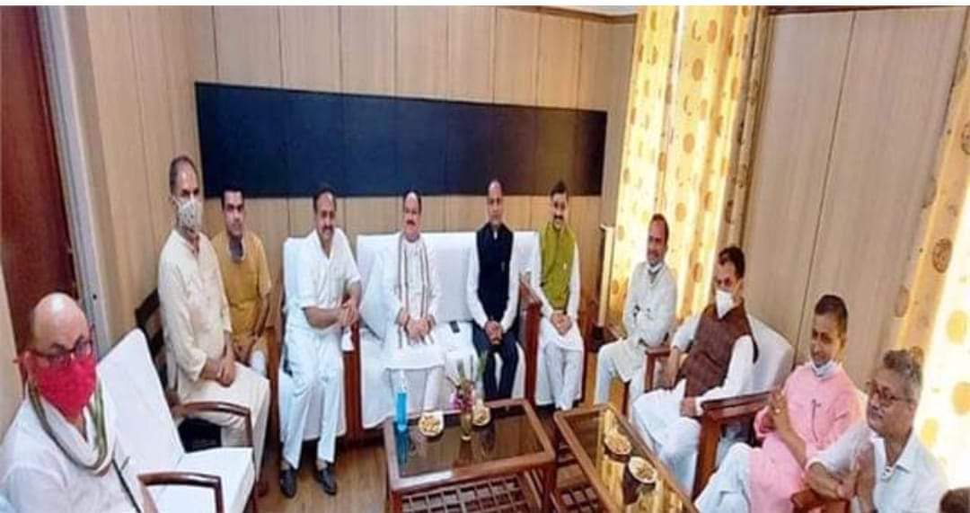 जेपी नड्डा ने सरकार व संगठन से की उपचुनावों को लेकर चर्चा