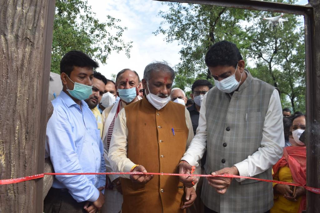 पांवटा साहिब: वन मंत्री राकेश पठानिया ने किया विभिन्न योजनाओं का शिलान्यास