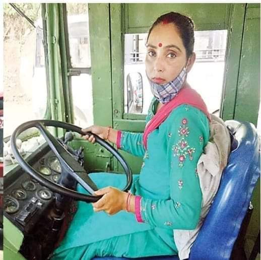 प्रदेश की एक ओर बेटी ने संभाला बस का  स्टेरिंग
