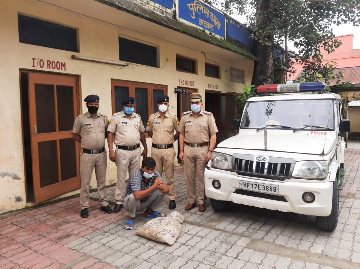 पांवटा साहिब: ट्रक से 8 किलो 60 ग्राम चुरापोस्त बरामद