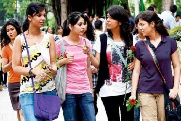 हिमाचल: कल से कॉलेजों में लौटेगी रोनके, एसओपी का पालन जरूरी