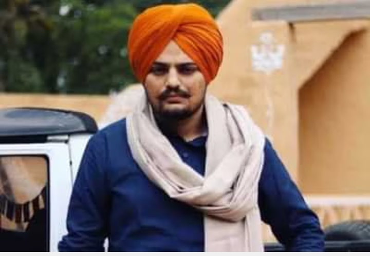 पंजाबी गायक सिद्धू मूसे वाला की हत्या पर पंजाब में शोक की लहर, कांग्रेस-भाजपा ने AAP पर किया हमला