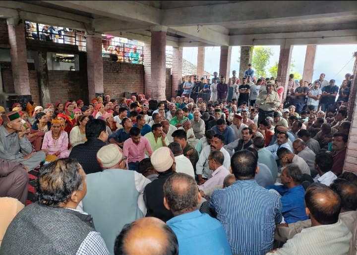 मनीष तोमर के पक्ष में आया गिरिपार क्षेत्र, कहा पार्टी से ऊपर है गिरिपार का मान सम्मान..
