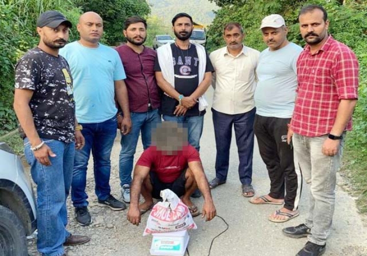 पांवटा साहिब के गुलाबगढ़ में 3.823 किलोग्राम चरस के साथ एक गिरफ्तार