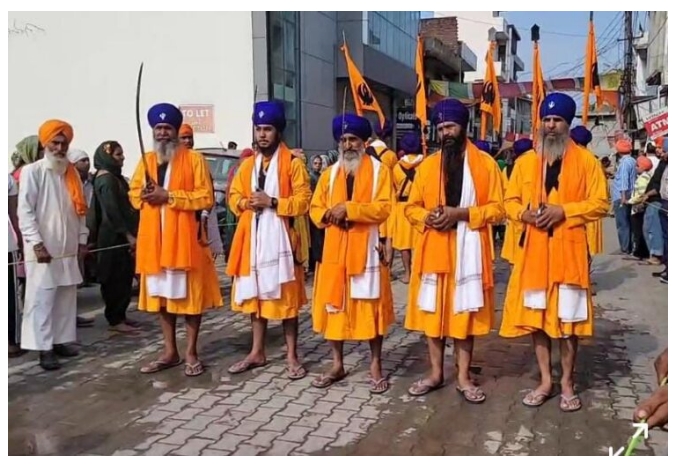 पांवटा साहिब: गुरु नानक देव जी के 553वे प्रकाश पर्व पर भव्य नगर कीर्तन का हुआ आयोजन