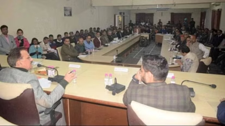हर्षवर्धन बोले- नई इंडस्ट्री को लाएंगे, पुरानी को सुविधाएं देंगे