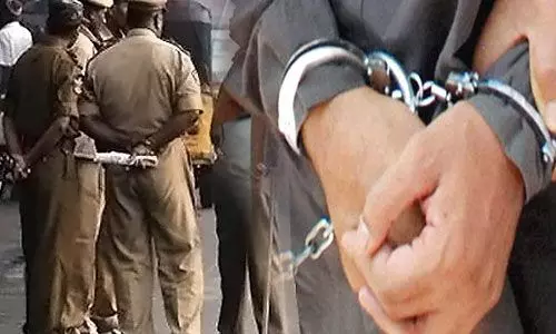 हिमाचल: वर्दी की आड़ में चिट्टा तस्करी करता था पुलिसवाला, सरकारी टीचर है पत्नी