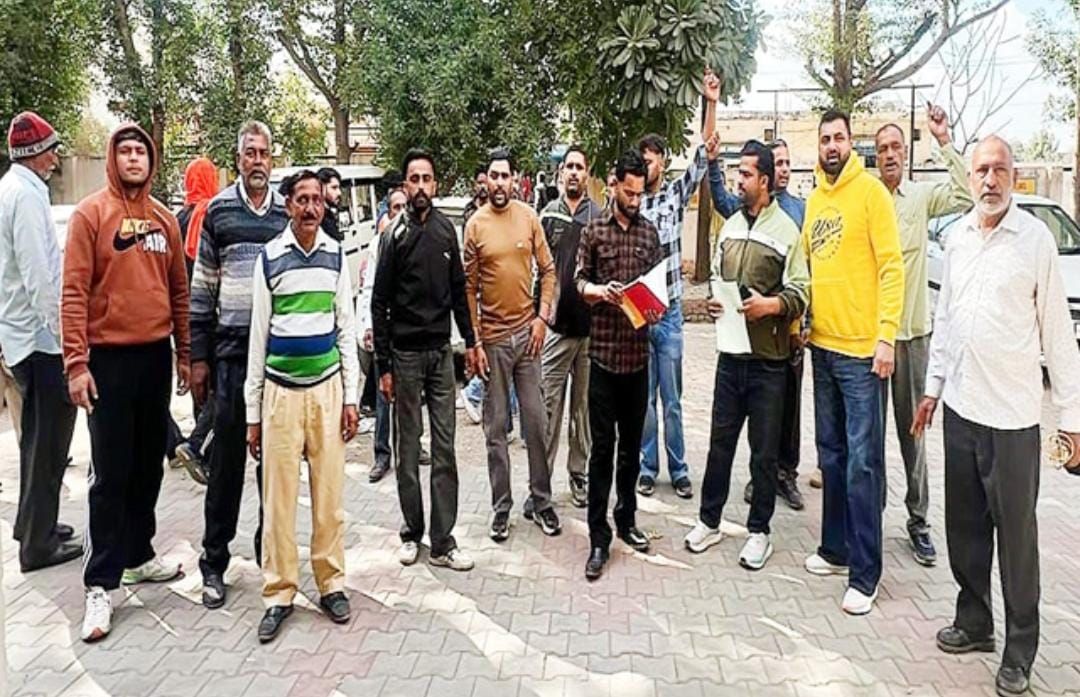 सिरमौर: हिमाचल प्रदेश की चुनी गई कबड्डी टीम का विरोध,रोष रैली निकाली
