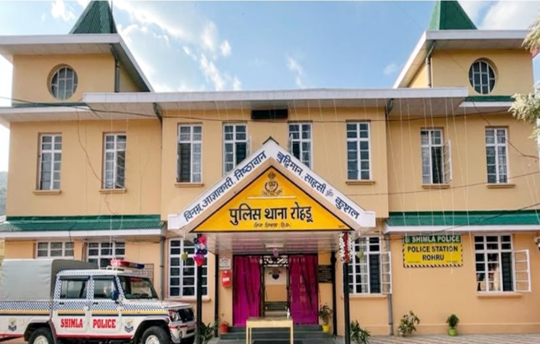 हिमाचल: सरप्राइज देने के बहाने 2 युवकों ने बिल्डिंग से नीचे फैंका नेपाली व्यक्ति, पुलिस जांच में जुटी