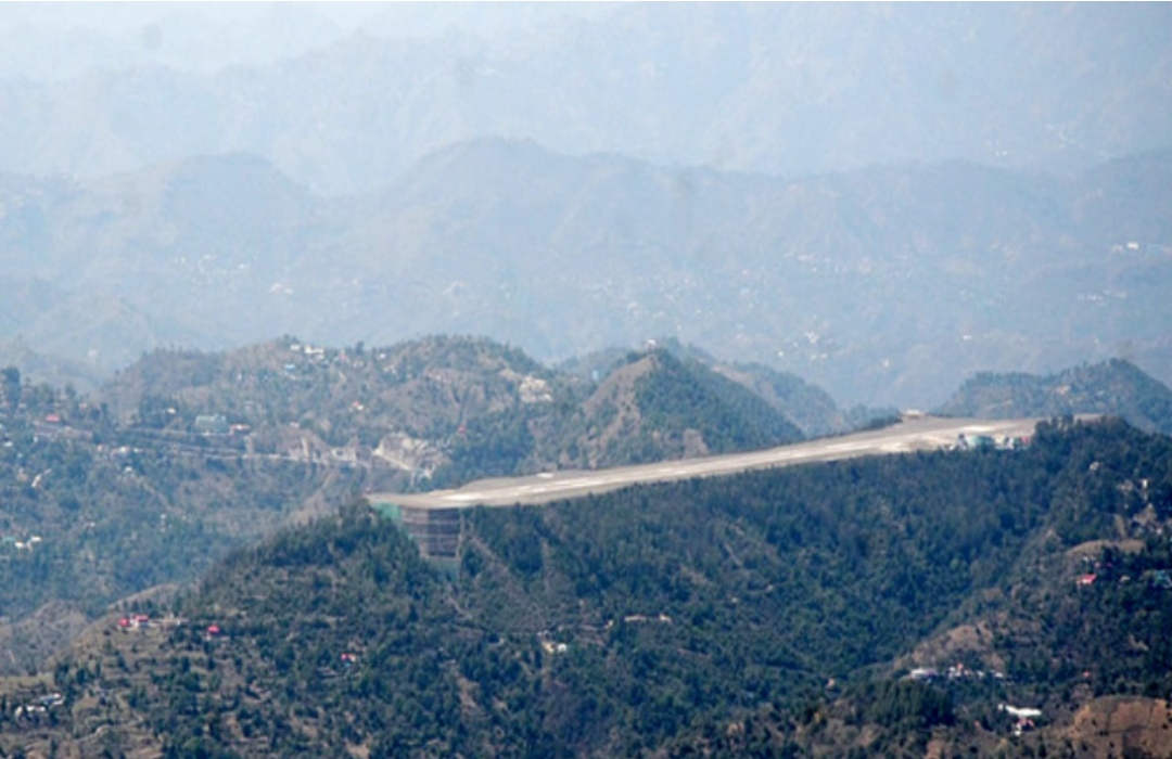 Shimla: फ्लाइट में शिमला से गग्गल पहुंचना हुआ और सस्ता, 1714 रुपए हुई टिकट