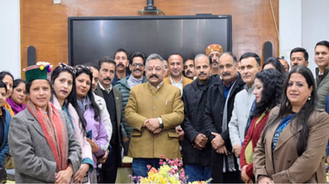 67 शिक्षक सिंगापुर रवाना, ऑक्सफोर्ड यूनिवर्सिटी के प्रशिक्षकों से लेंगे प्रशिक्षण