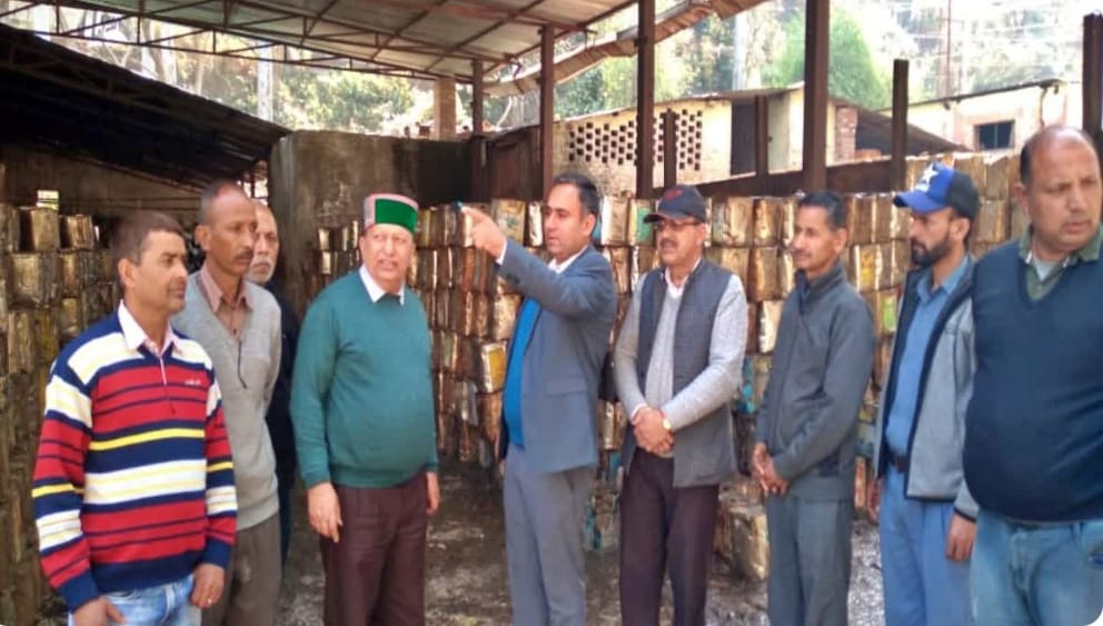 नाहन 77 साल पुरानी वन निगम की इस फैक्ट्री का होगा आधुनिकीकरण, यहां होते हैं ये वर्ल्ड क्लास प्रोडक्ट्स