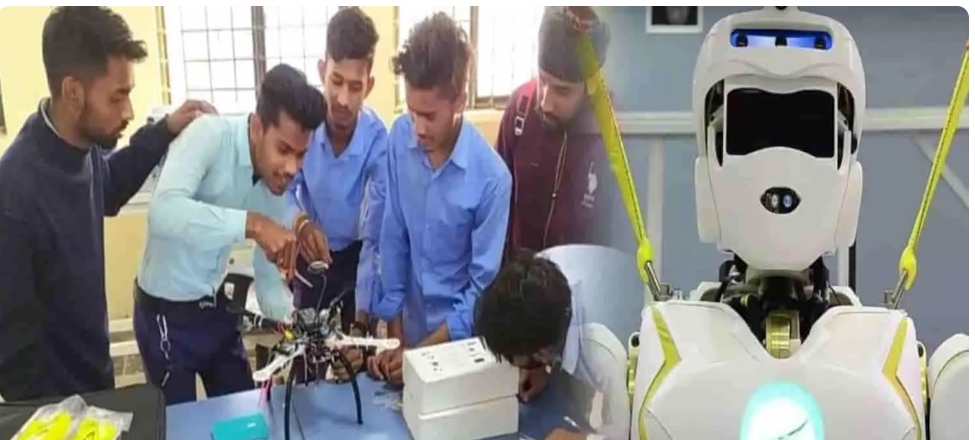 हिमाचल के सरकारी स्कूलों के बच्चे सिखेंगे ड्रोन उड़ाना और रोबोट बनाना, ये कंपनियां देंगी ट्रेनिंग