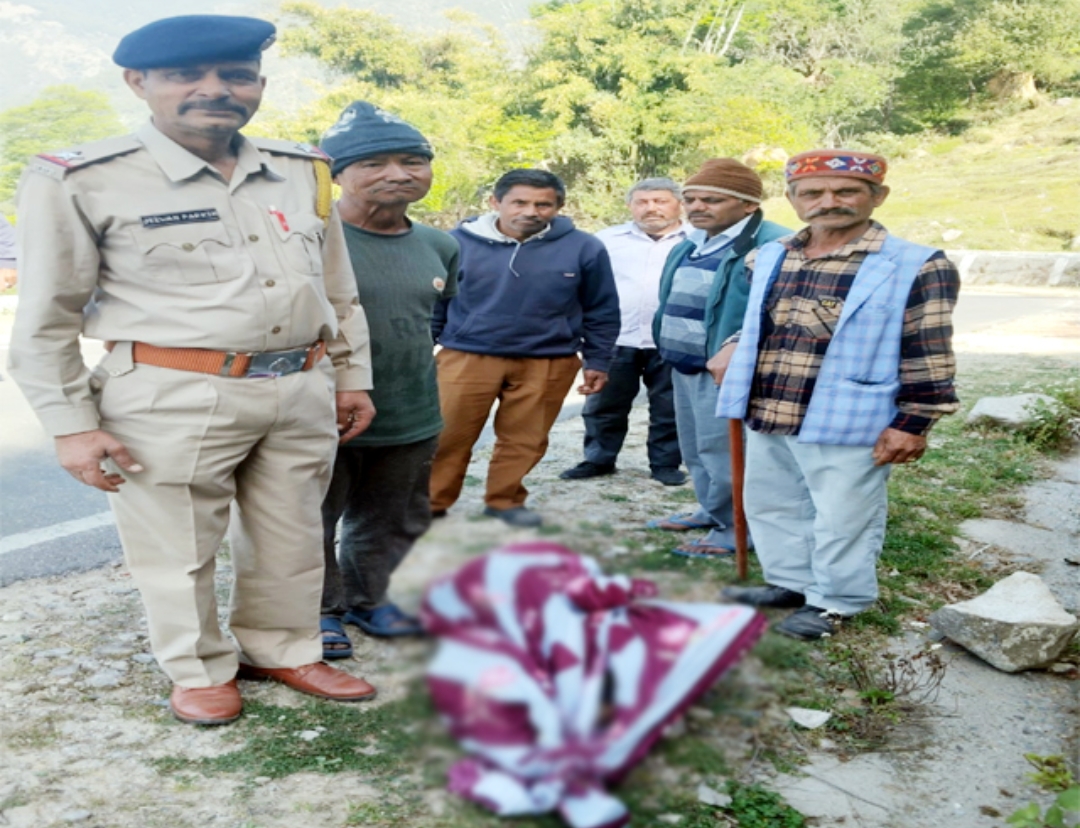 पालमपुर में महिला का अधजला शव मिलने से फैली सनसनी, पुलिस जांच में जुटी