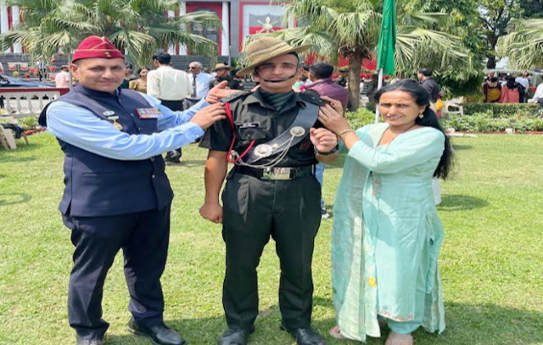 Himachal: लाखों का सैलरी पैकेज छोड़ शुभम ठाकुर बने भारतीय थलसेना में लैफ्टिनैंट
