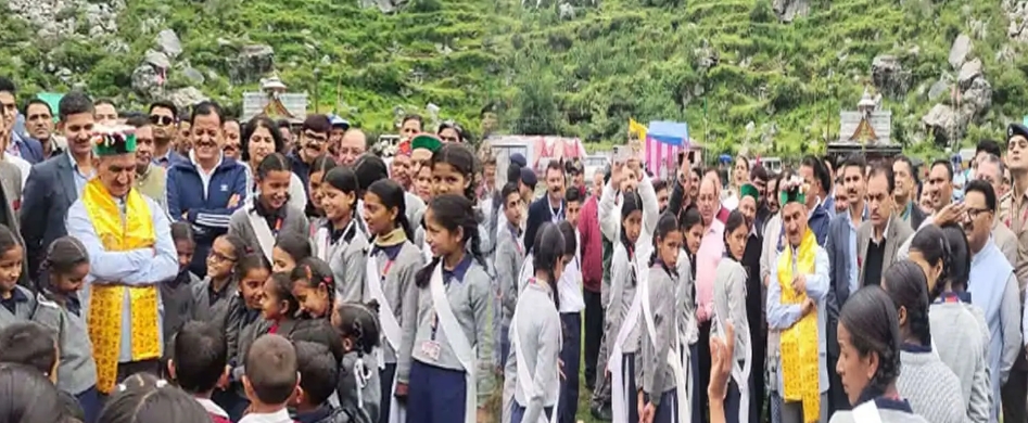 CM सुक्खू ने पूछा देश की राजधानी का नाम- 10वीं के बच्चे नहीं दे पाए जवाब, सरकारी टीचरों की लगी क्लास