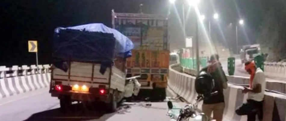 हिमाचल: फोरलेन पर तेज रफ्तार पिकअप ट्रक से टकराई, मौके पर थम गई चालक की सांसें