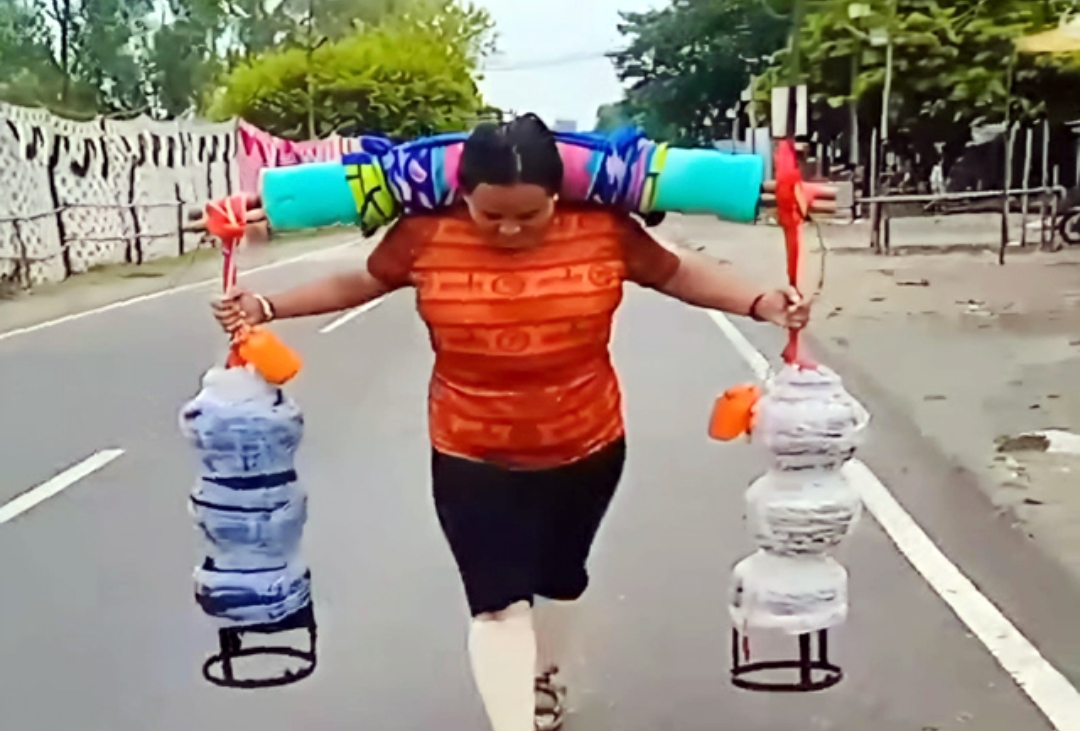 चम्बा और सिरमौर की पहली महिला कांवड़ यात्री बनी डल्हौजी की कोमल