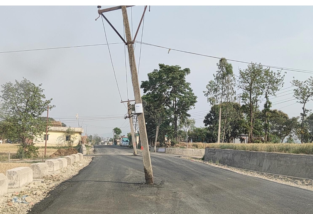 पांवटा साहिब में बीच सड़क में खड़े बिजली के खंभों ने ली 25 वर्षीय युवक की जान…