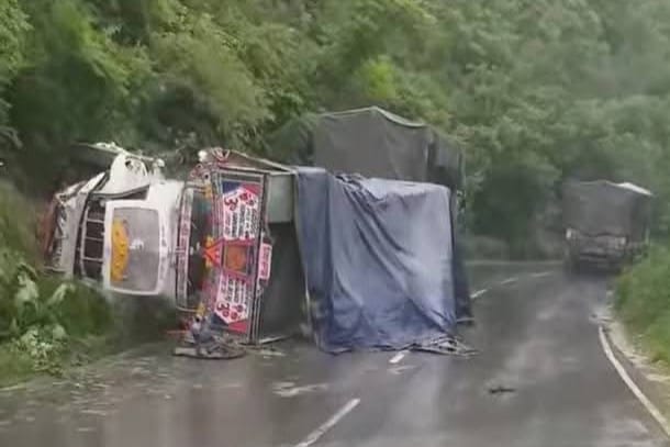 परिवार को बेसहारा छोड़ गया 21 वर्षीय का युवक, छोटी उम्र में लग पड़ा था कमाने