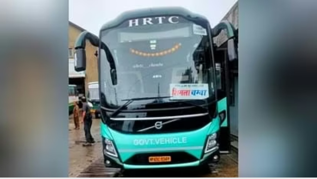 दिल्ली में हिमाचलियों की उमड़ी भीड़, एडवांस में बुक हुईं स्पैशल बसें ताे HRTC ने उठाया ये बड़ा कदम