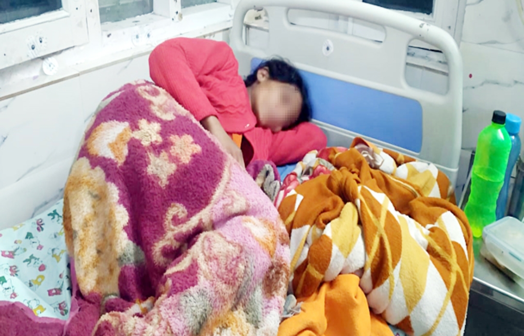 सिरमौर: दो मिनट की दूरी पर था अस्पताल, नहीं पहुंची एंबुलेंस- महिला ने सड़क पर ही जन्मा मासूम