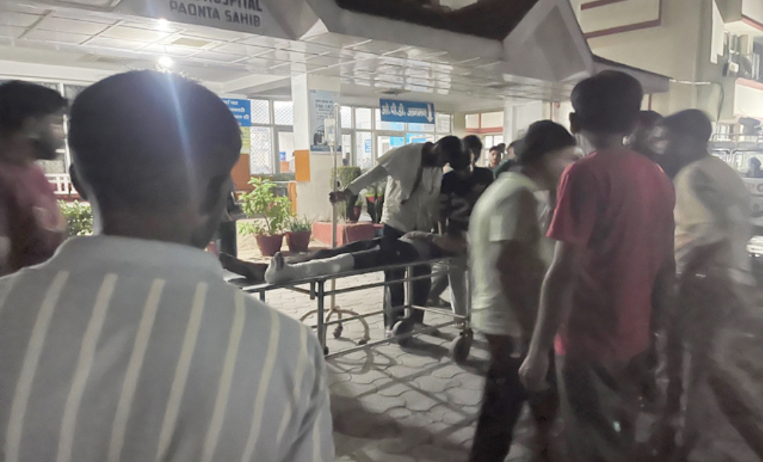 पांवटा साहिब में युवक पर लोहे की रॉड से जानलेवा हमला, इलाके में दहशत