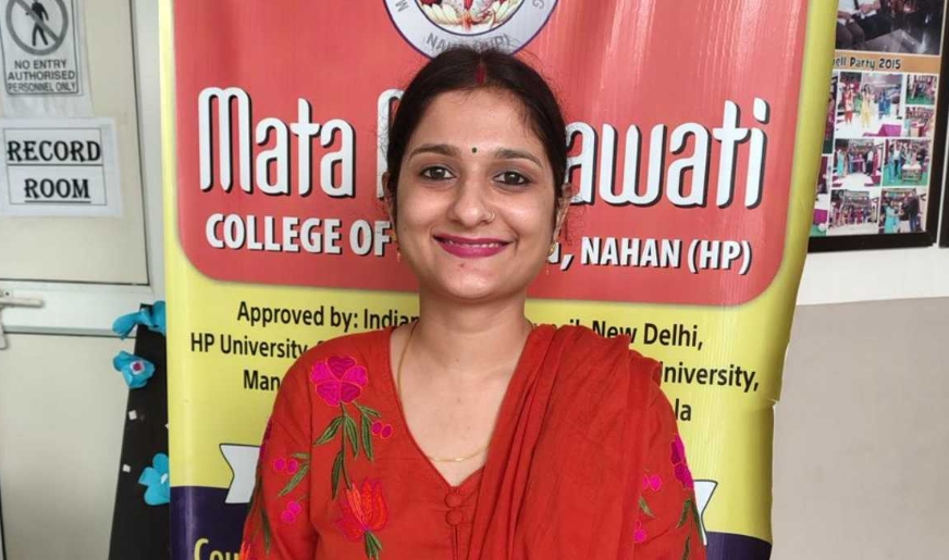 पच्छाद की बेटी मनिका भारद्वाज का CHO पद पर चयन, छात्राओं के लिए बनी प्रेरणा