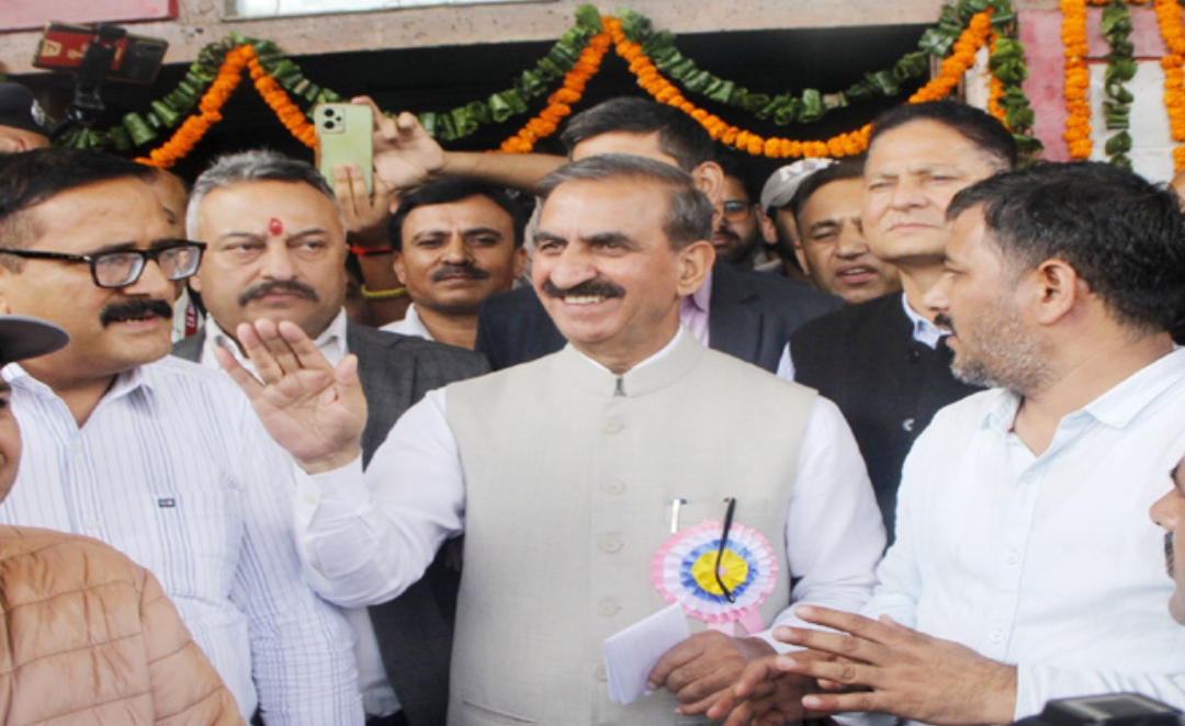 कर्मचारियों के विरोध के बाद CM सुक्खू का बड़ा फैसला, नहीं होगी किसी भी कर्मचारी के वेतन में कटौती