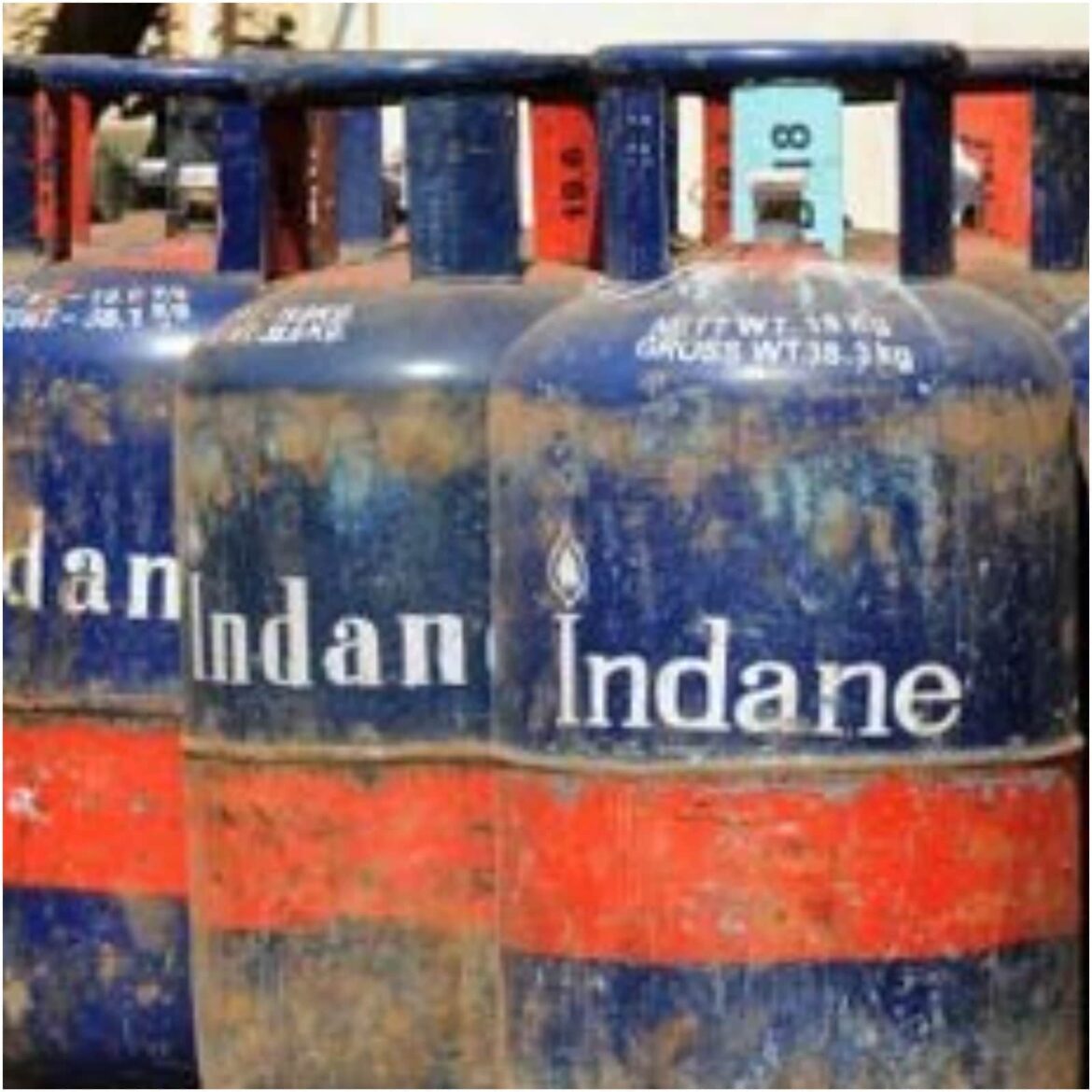 बड़ी राहत, 51.50 रुपये सस्ता हुआ कमर्शियल गैस सिलेंडर