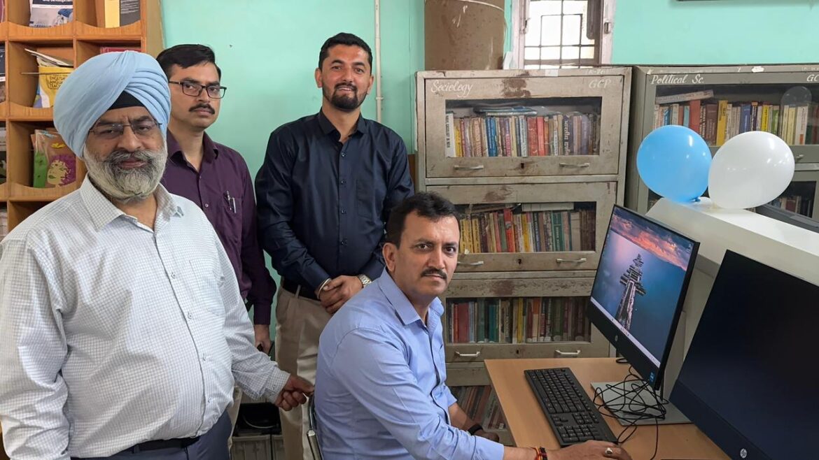 महाविद्यालय पांवटा साहिब में डिजिटल लाइब्रेरी का शुभारंभ
